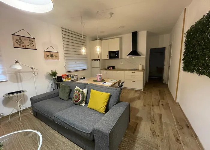 Trauko Flat Parking 12 Euros X Day Ebi01313